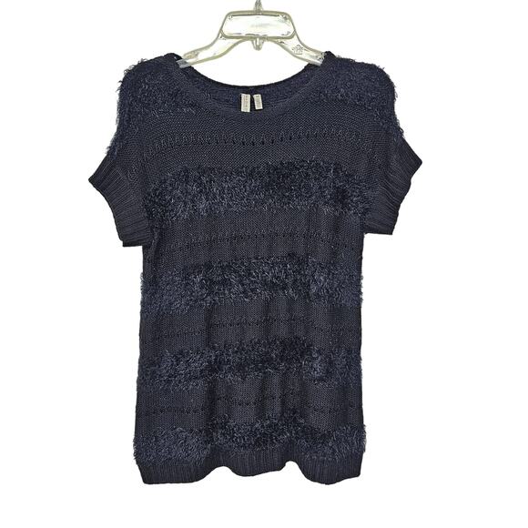 Madison‎ Sweater Women's Medium Black Wool Blend Faux Fur Short Sleeve Scoop - Picture 1 of 6